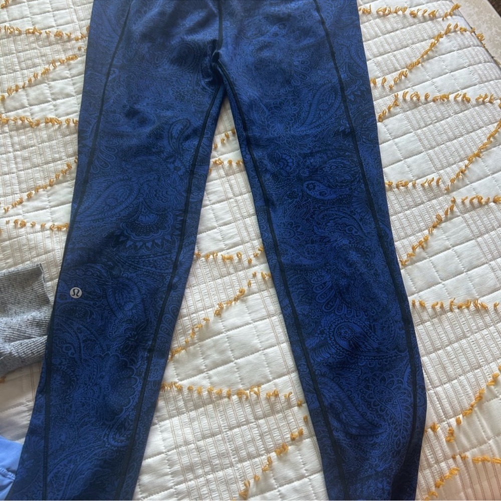 Lululemon leggings like nothing 7/8 tight